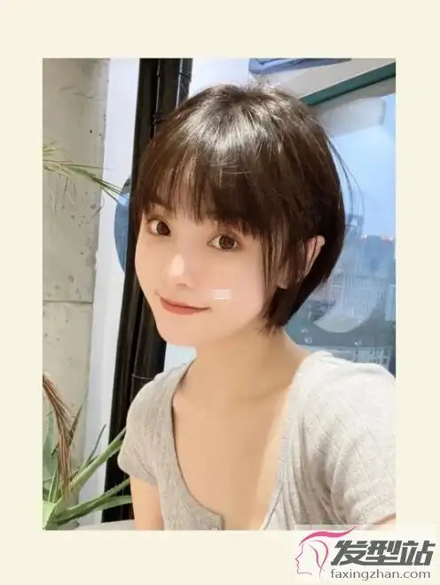 适合女学生的短发 清新简约最显少女气质_发型站_最新流行发型设计