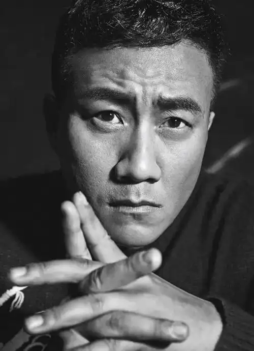 原创硬汉胡军的柔情人生和他背后贤惠低调的女人