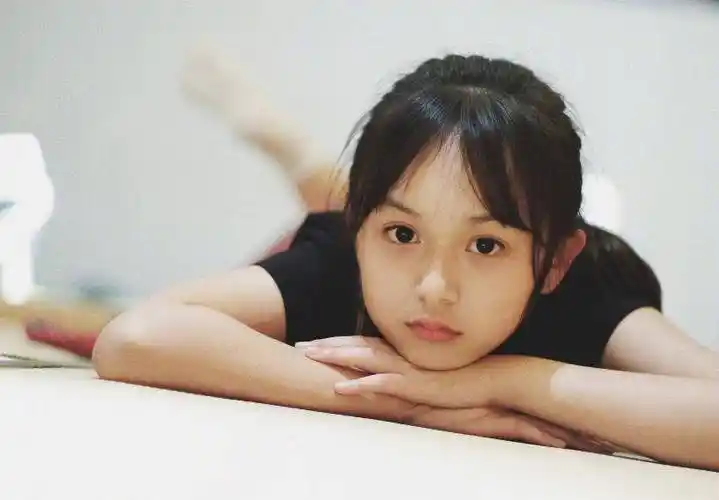 小戏骨刘楚恬,十一岁颜值超高,据说年收入过百万?_时候_演技_观众