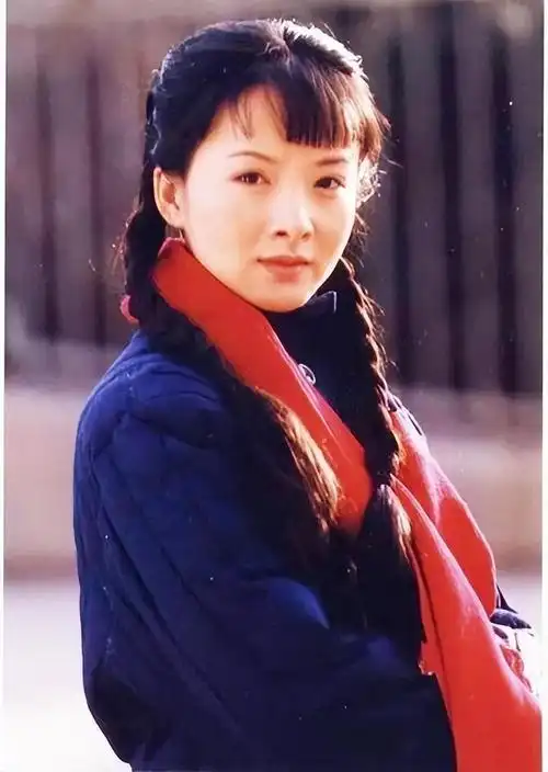 与丈夫坚持丁克12年,却在39岁意外得子的谢兰,如今怎样了?_腾讯新闻