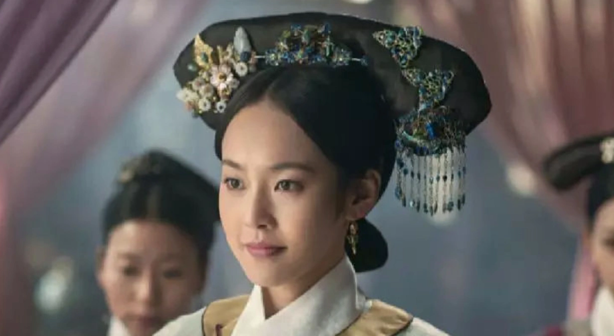 可是战豆豆的扮演者刘美彤是一个实打实的大美女.