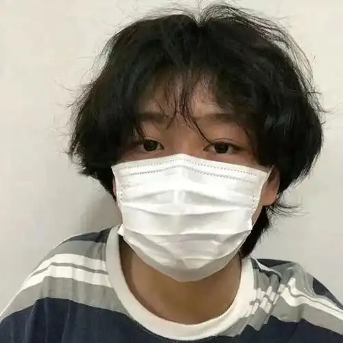 戴口罩的男生头像|青春才几年 疫情占三年