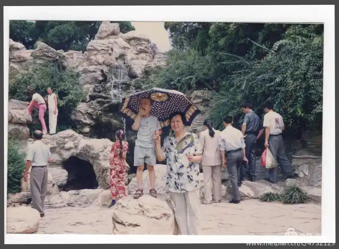 我家的老照片和新照片