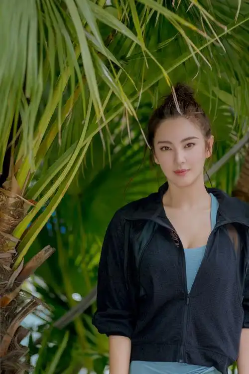 张雨绮清新运动风写真图片16