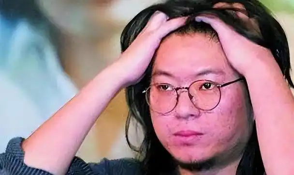 高晓松因错误言论道歉自曝消瘦原因患严重抑郁症只睡40分钟