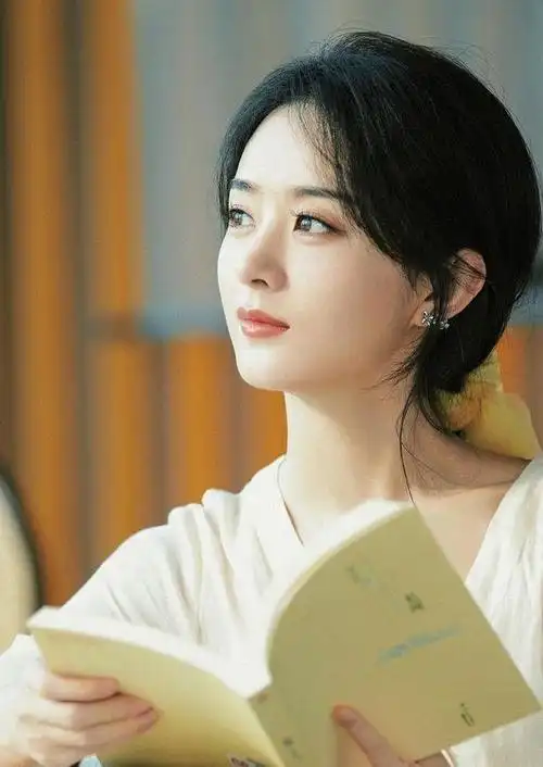 粉丝爱她不止因为颜值!赵丽颖的人气背后,是一部部佳作的加持!