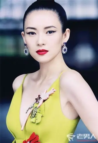 盘点娱乐圈绯闻最多的五位女星 绯闻连起来可绕地球一圈