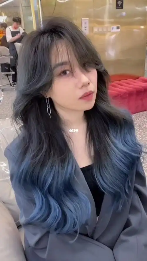 雾霾蓝色渐变_发色_染发_蓝灰色_发型_烫发_接头发_顺城购物中心攻略