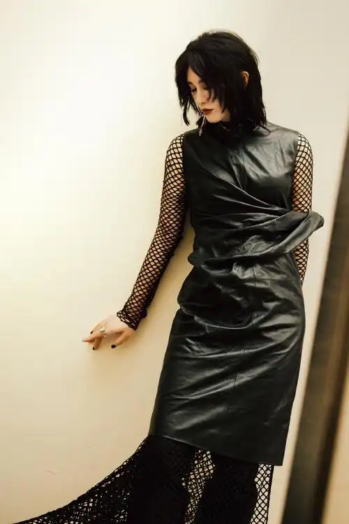 尚雯婕超话#尚雯婕出道十七周年#2006/9/29 - 2023/9/29十七年,光影帧