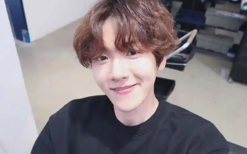 【边伯贤】女友视角 今天是可爱的男友贤啦