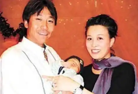 那英前夫近照曝光,没想到与现任是好兄弟,网友:那英不尴尬吗?