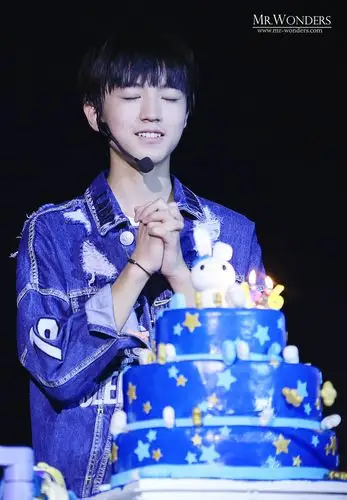 tfboys王俊凯# #tfboys# 150919 王俊凯生日会 cr:mr_wonders凯源