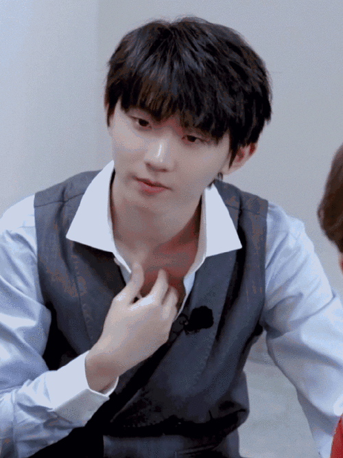 马嘉祺金丝框眼镜##马嘉祺假哭