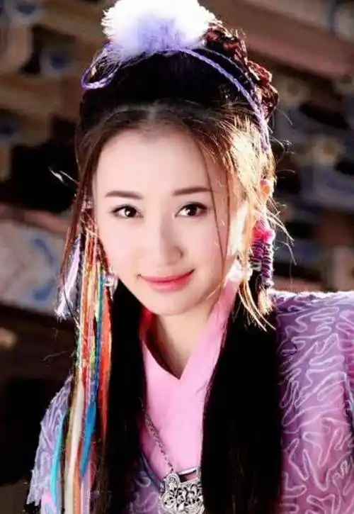 2005年,古装神话剧《宝莲灯》播出,获得最高收视9.