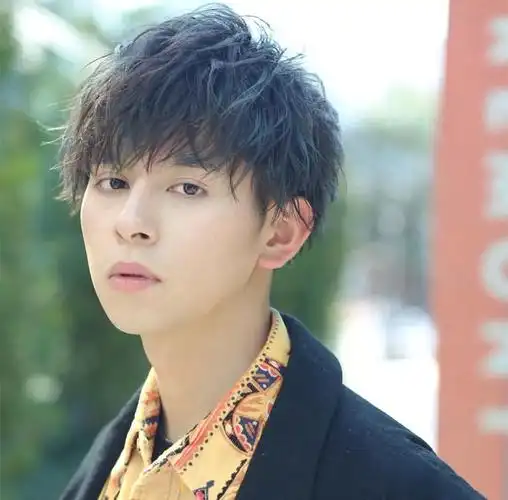 日系男生发型就是要把男票折腾成这个样