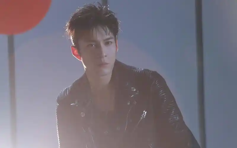 韩东君硬朗帅气写真图片桌面壁纸