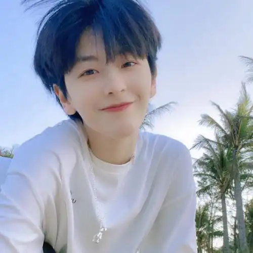 帅哥头像一套男生头像真实12张同一人多张