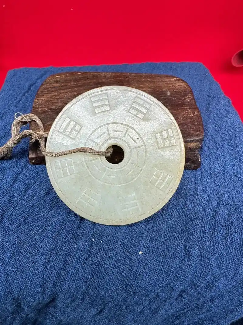 明清古玉 和田玉八卦玉壁 古玩收藏.做工精湛 刀工犀利 皮壳 - 抖音