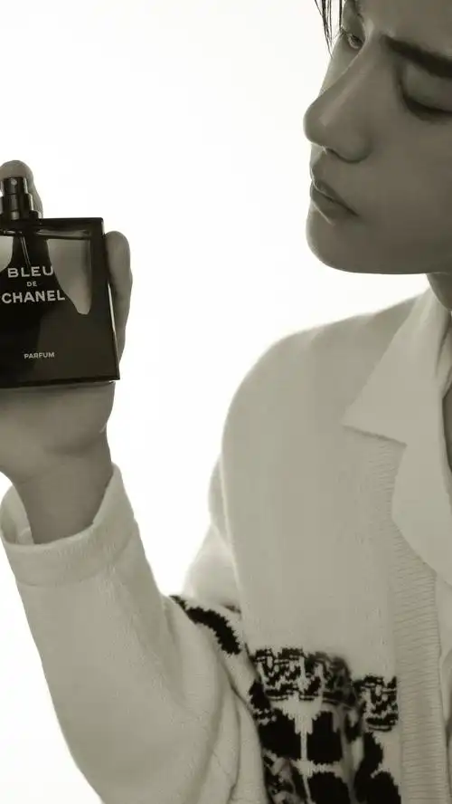 王一博 香奈儿蔚蓝香水