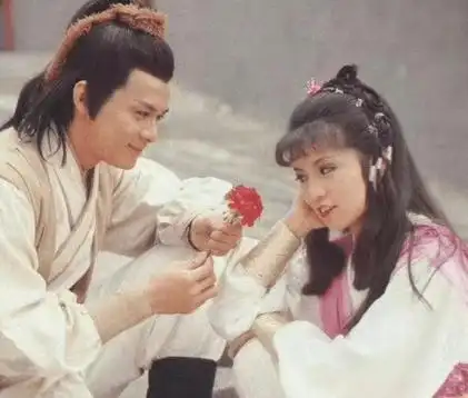 米雪&翁美玲,两代黄蓉,各自宿命_母亲_射雕英雄传_成龙