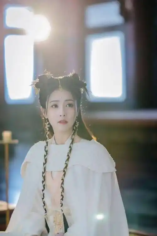 白鹿拍照真的好好看啊!_写真_短片_照片