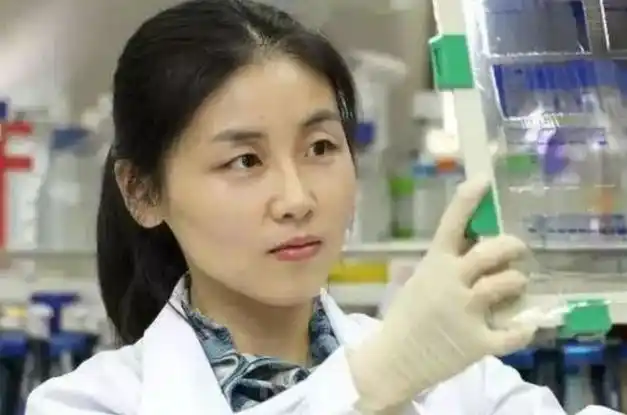 颜宁成为今年最年轻的院士,她打破各种偏见,成为最强女科学家