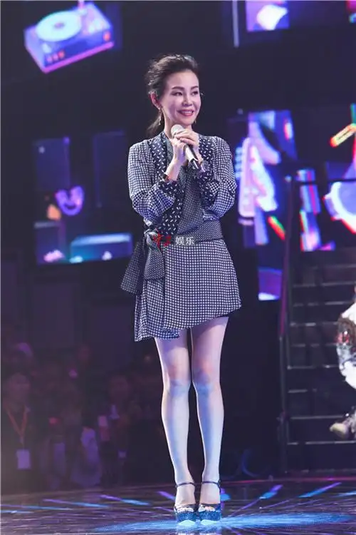 我想和你唱迎歌手专场谭维维梁博彭佳慧踢馆韩红