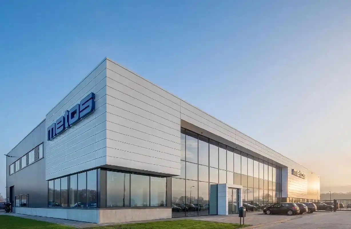 钢结构厂房外立面铝板厂房效果图设计,玻璃幕墙工厂外立面效果图设计