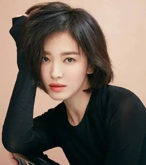 适合圆脸的女生发型,减龄瘦脸又好看