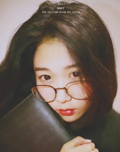 穆乐恩个人写真