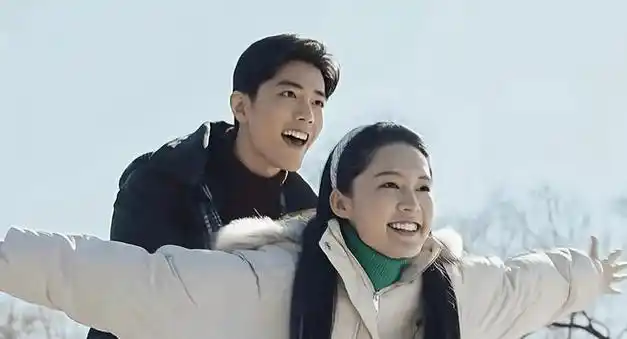 肖战梦中那片海躲过了李沁却被这个十八线的女二惊艳到了