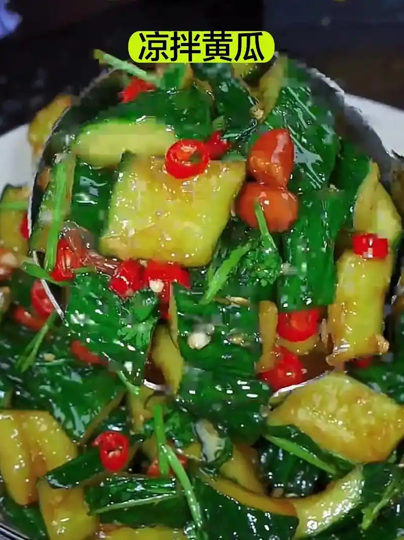 早安人朋友们,简单的凉拌黄瓜是不是也有做的不好吃的呢今天我分 - 抖