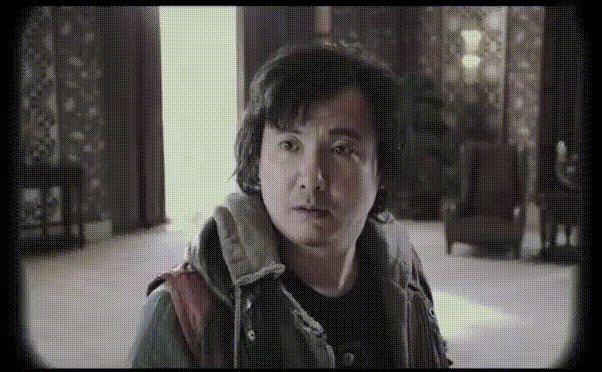 一个月之内花光10个亿之后接受了神秘挑战守门员王多鱼(沈腾饰)比赛