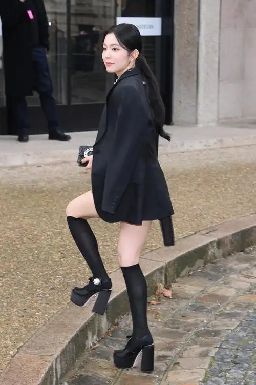 外媒照妖镜下的裴珠泫,不愧神颜之称 网友:抗打生图 不修图都美