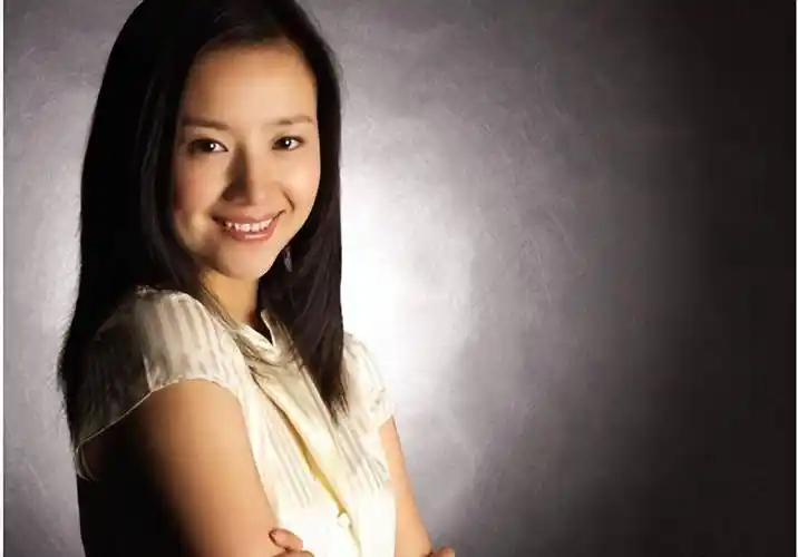 原创一手好牌打的稀烂44岁的董洁如今走上了人生另一条路