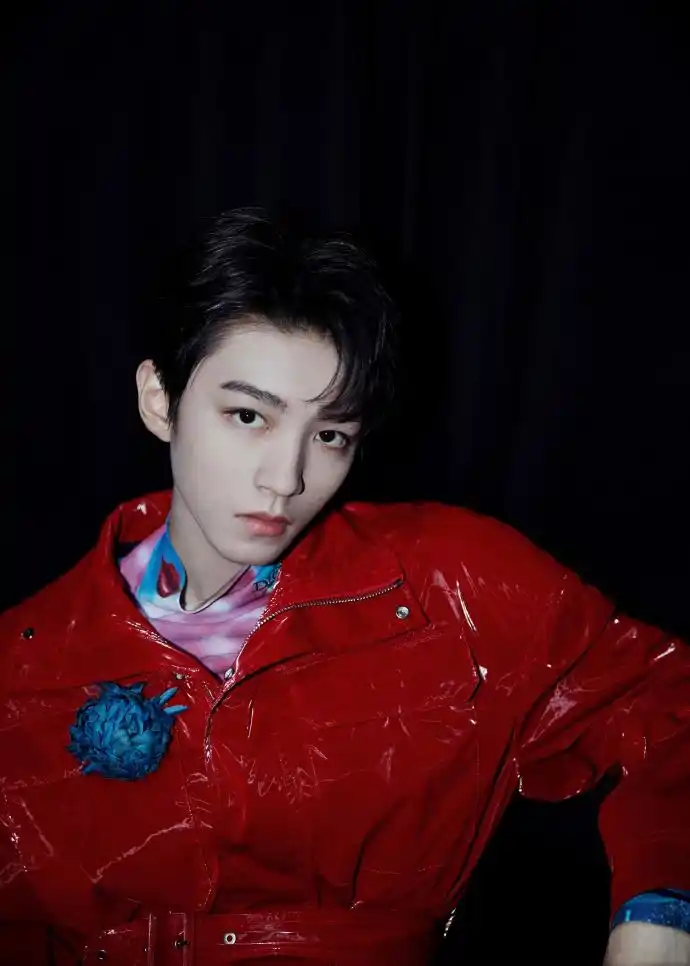 消息汇总迪奥2021秋季男装系列发布会在逃王子王俊凯昨晚杀疯了