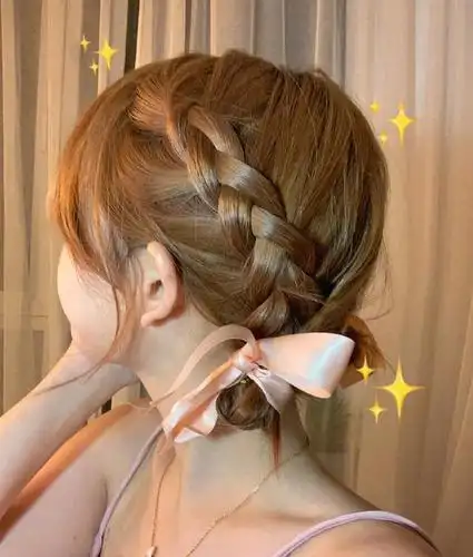 冬天和编发更配!这些小仙女短编发,扎随意一款都美爆了