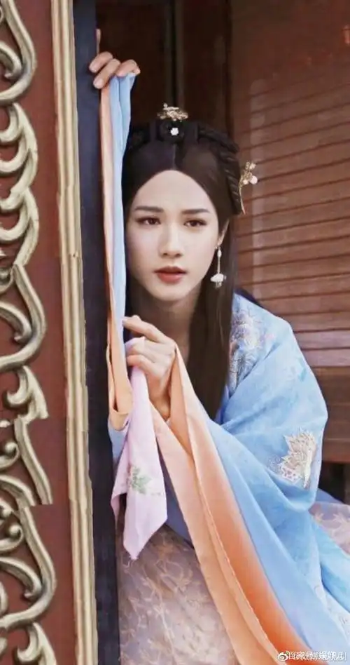 那些年惊艳到的男扮女装,硬汉秒变美女,他们必须拥有姓名