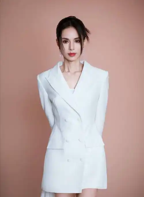 万茜时尚太抢镜,景甜绿色成巅峰,李若彤白色惊艳_照片_景甜_万茜