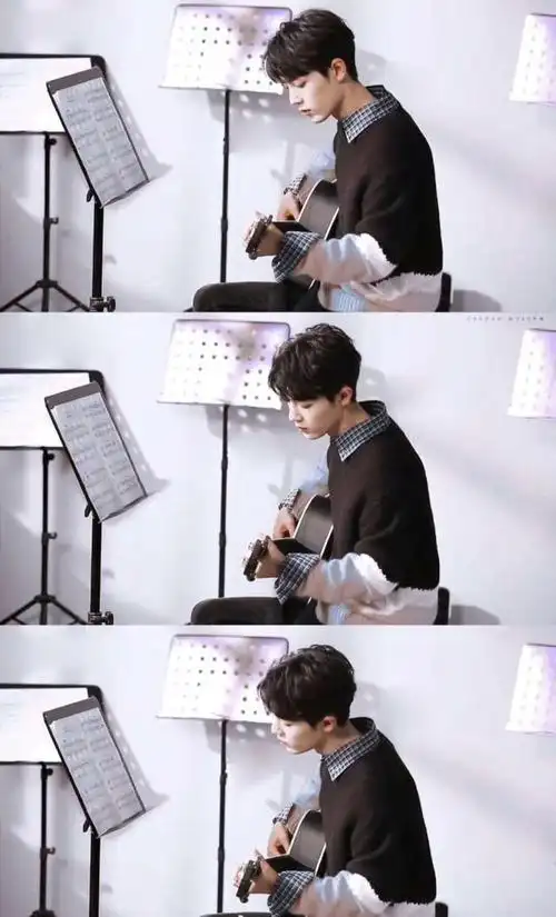 第六期「超特别的三格壁纸」肖战,因为有你,未来可期,人间值得