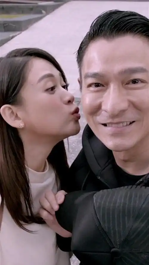 华仔和陈乔恩小姐姐拍的段子#刘德华 #陈乔恩 看了半天这个视频也没