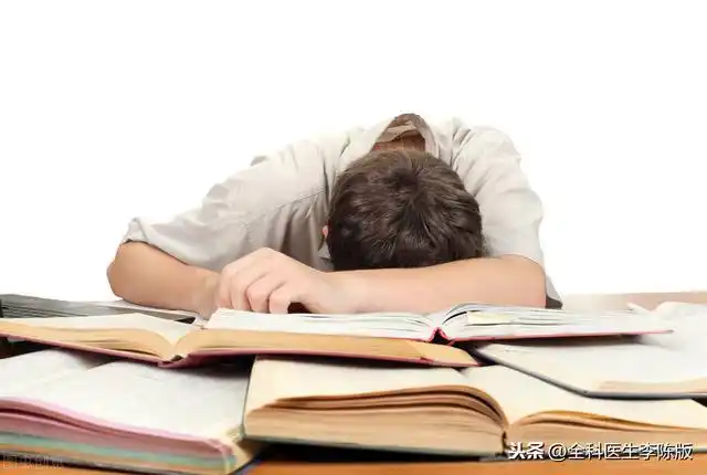 天天感觉很累很疲倦浑身没力,身体总感觉累乏力是怎么回事(看看您是不