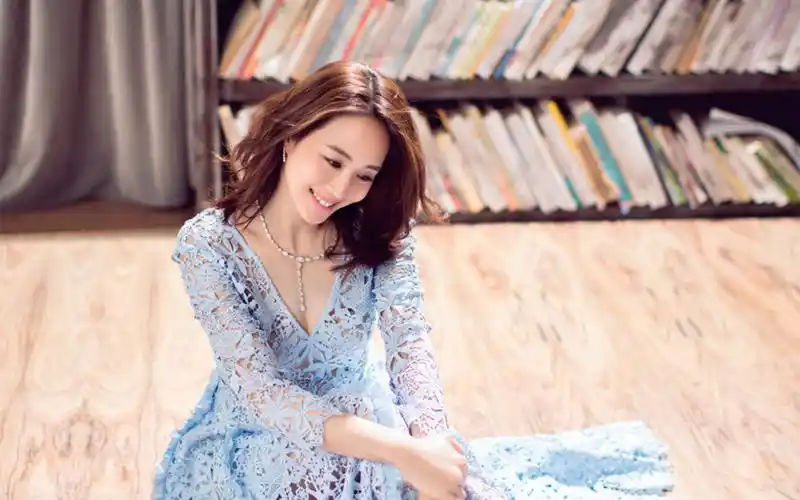 张钧甯性感时尚写真图片桌面壁纸高清大图预览1280×800_美女壁纸下载