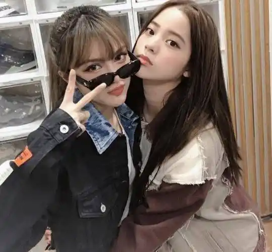 原创周扬青晒合伙人2收官照欧阳娜娜被拍成1米5范丞丞及时救场