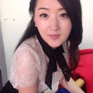 赞了 @星时代杨钰莹 "头像