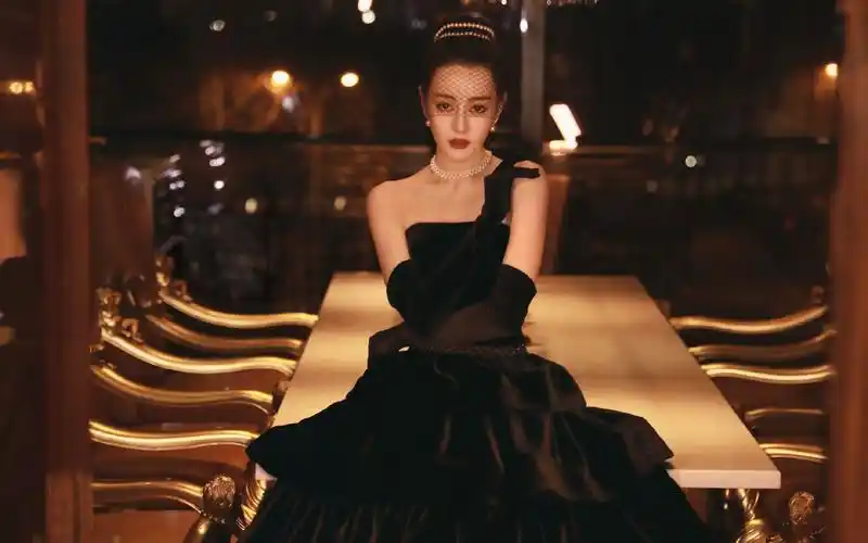 【迪丽热巴】天啊 怎么会有这么美的人 鲨死我了 复古名媛 赫本造型