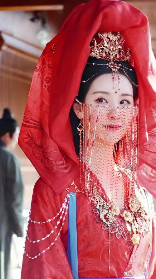 热播古装剧《长月烬明》掀热议