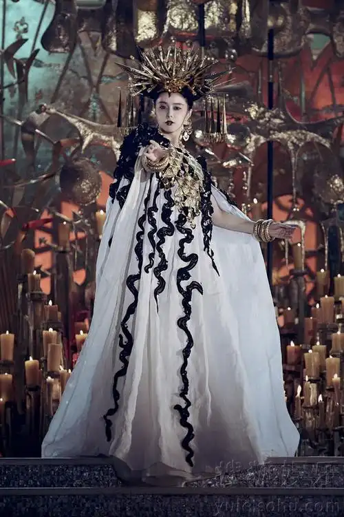 范冰冰再演妲己妖魅古装登场 这个造型给几分?