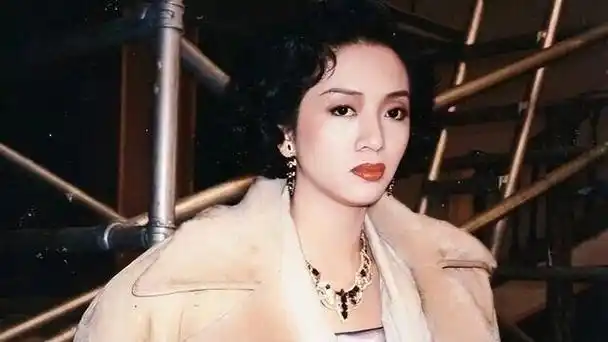 这首歌表达了女人对美好生活的热爱和期许,而相对于女人花梅艳芳