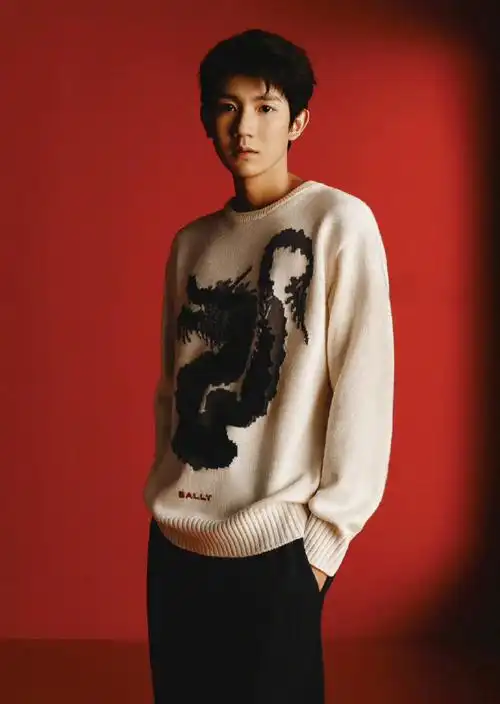 游龙上身,和代言人一起帅气迎新年~ 92#bally全球品牌代言人王源